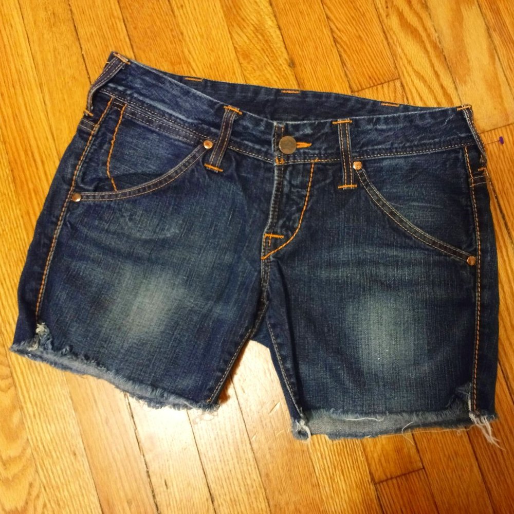 True Religion cut off Jeans, size 31